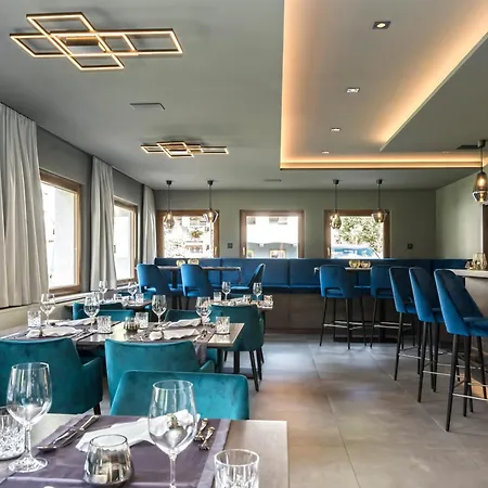 Romantica ホテル 3*