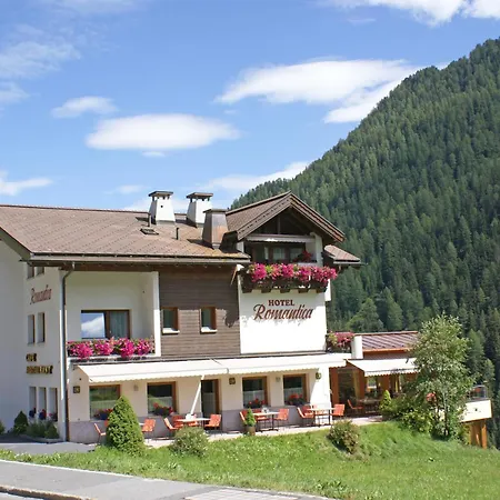 Hotel Romantica 3*