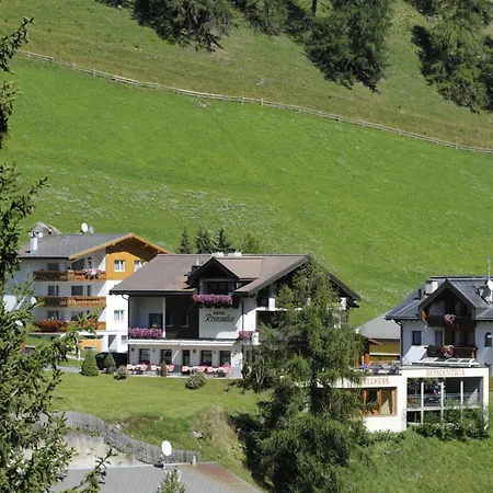 Hotel Romantica 3*